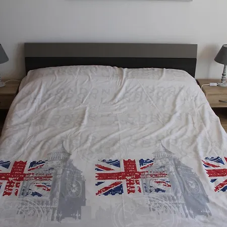 Sea-port View Apartment